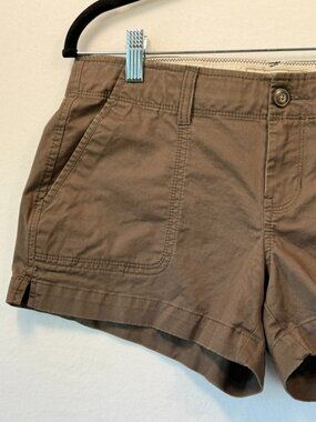 Old Navy “Favorite Khaki” Low‑Rise Shorts – Brown – Size 6